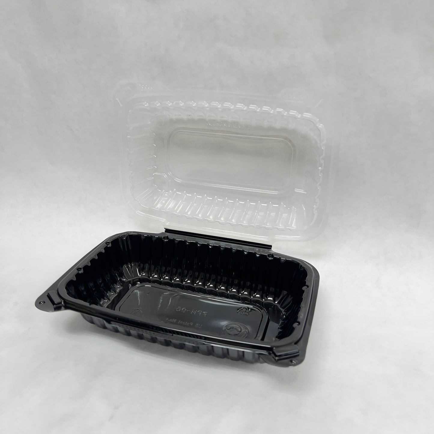 Hinged Clamshell Container - Black Base Clear Lid (Set of 100 - 240)